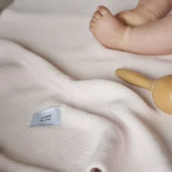 Carré Blanc Couverture tricot coton bio Bienvenue nude|Enfant Linge De Litbio|Accessoires
