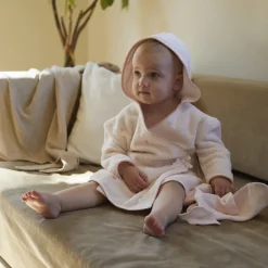 Carré Blanc Peignoir enfant coton bio cache-coeur Bienvenue nude|Enfant Peignoirs 12 Mois - 10 Ans|Nouveautés Bébénew