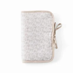 Carré Blanc Protège carnet de santé Merveille écru|Enfant Accessoires|Nouveautés Bébénew
