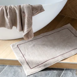 Carré Blanc Tapis de bain coton et viscose de bambou Aura taupe| Tapis De Bain